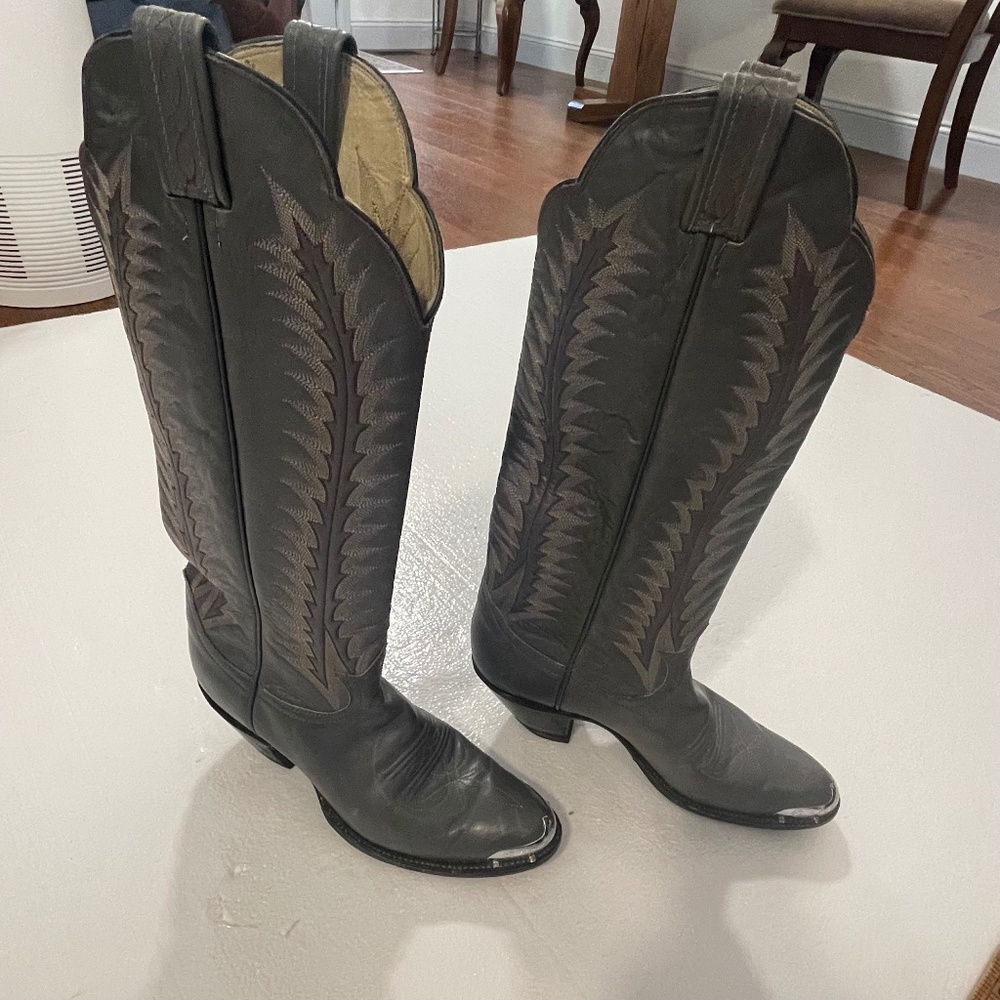 Tony Lama Women's size 7 Boot